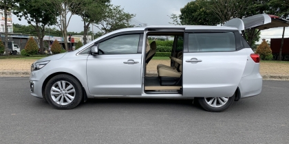 Kia Sedona Salon Auto 139